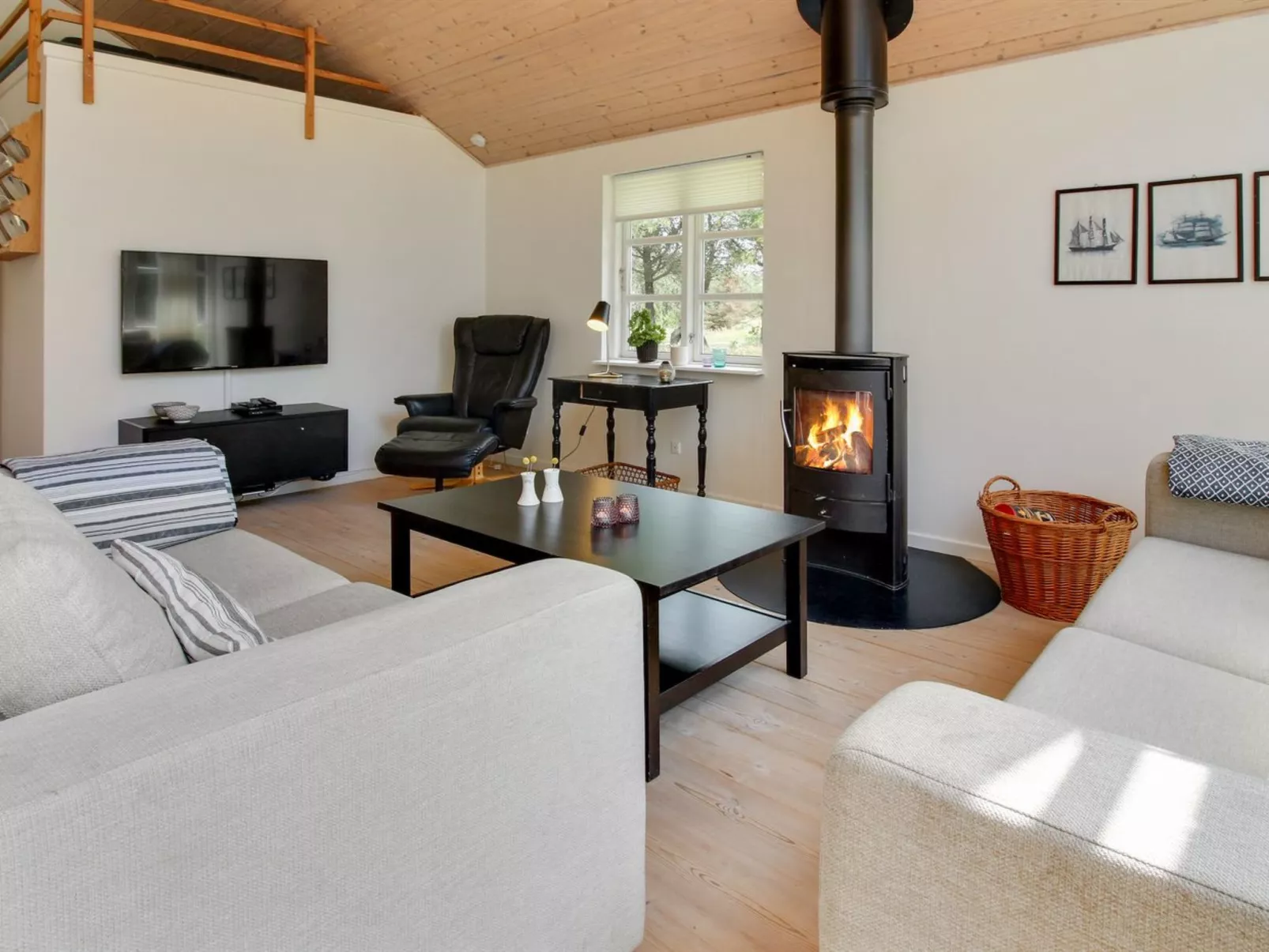 "Ørwendil" - 2km from the sea-Binnen