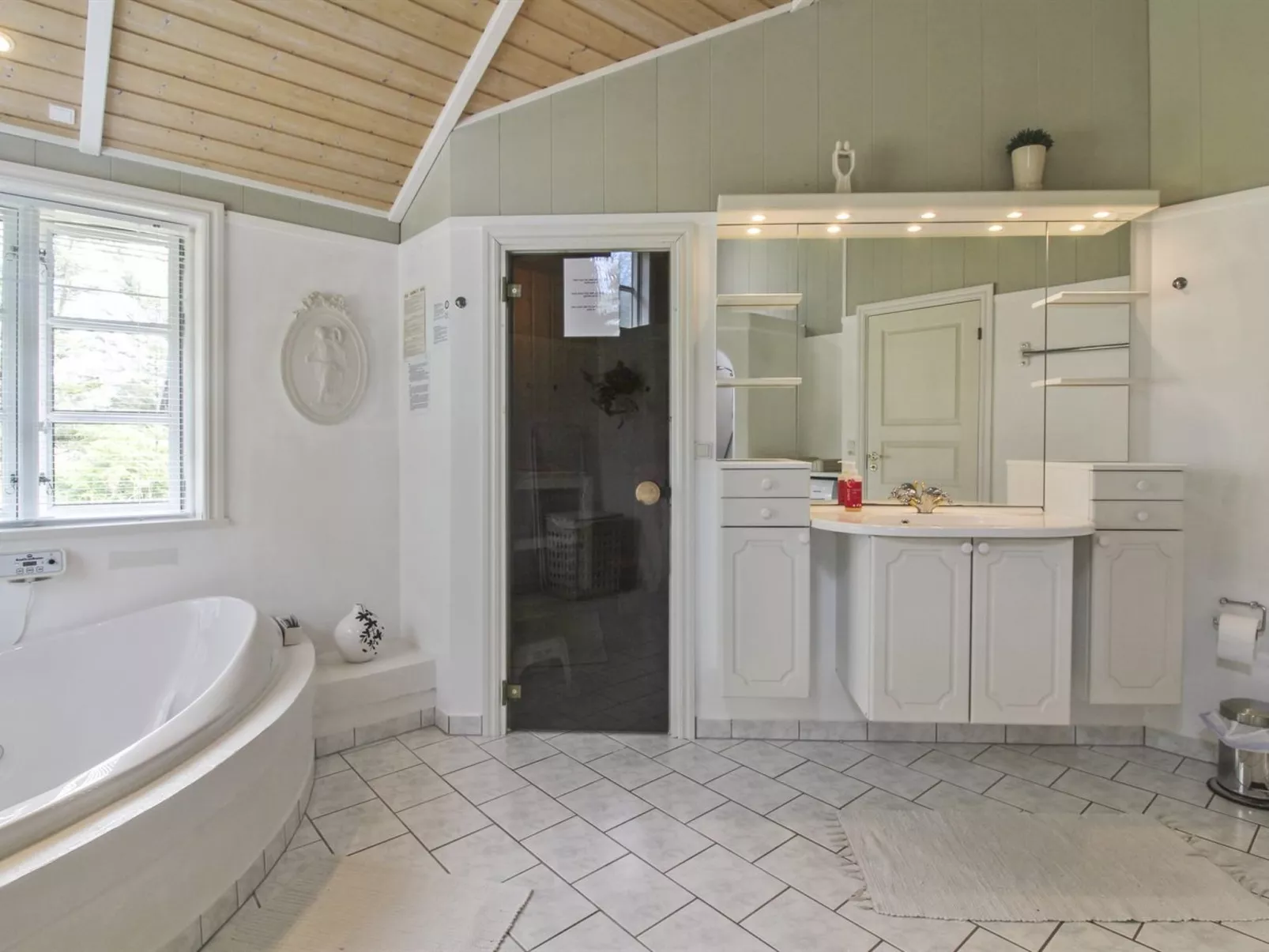 "Jens" - 425m from the sea-Binnen