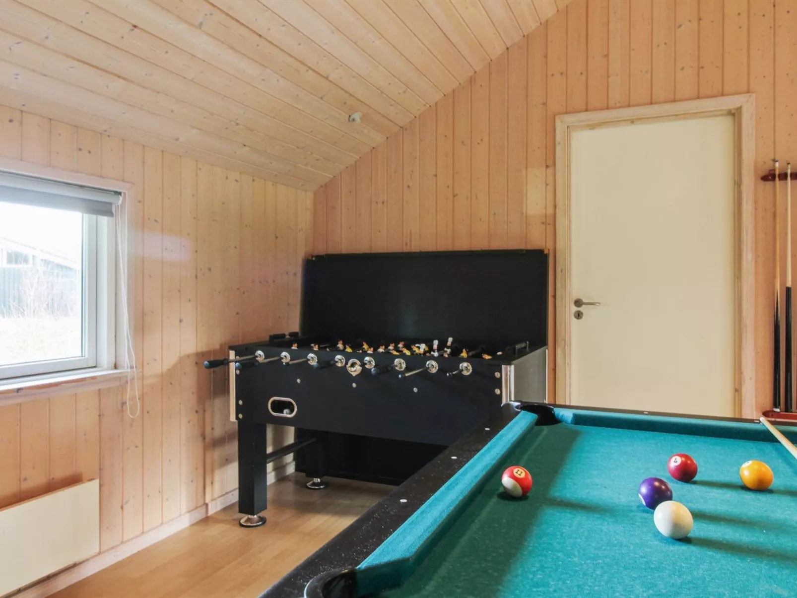 "Synnöve" - 550m from the sea-Binnen