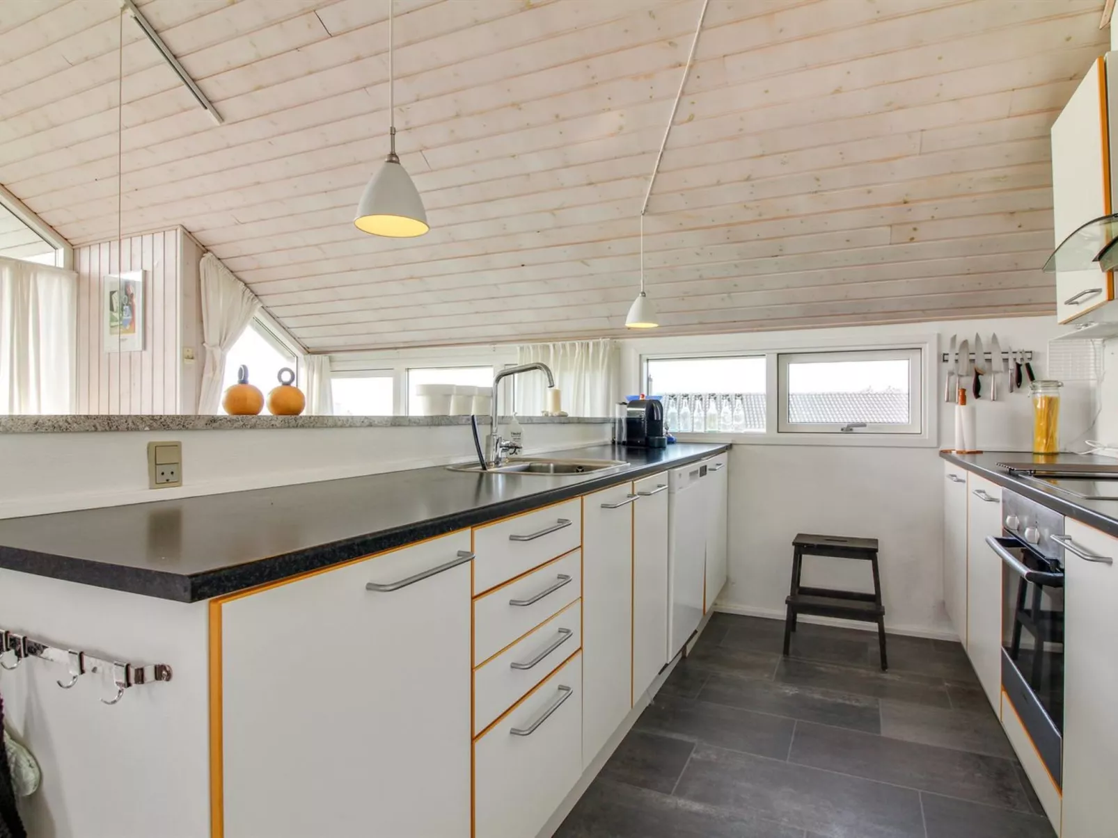 "Wifred" - 250m from the sea-Binnen