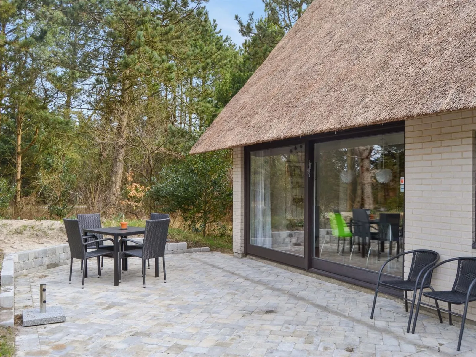 "Emilla" - 3.8km from the sea-Buiten