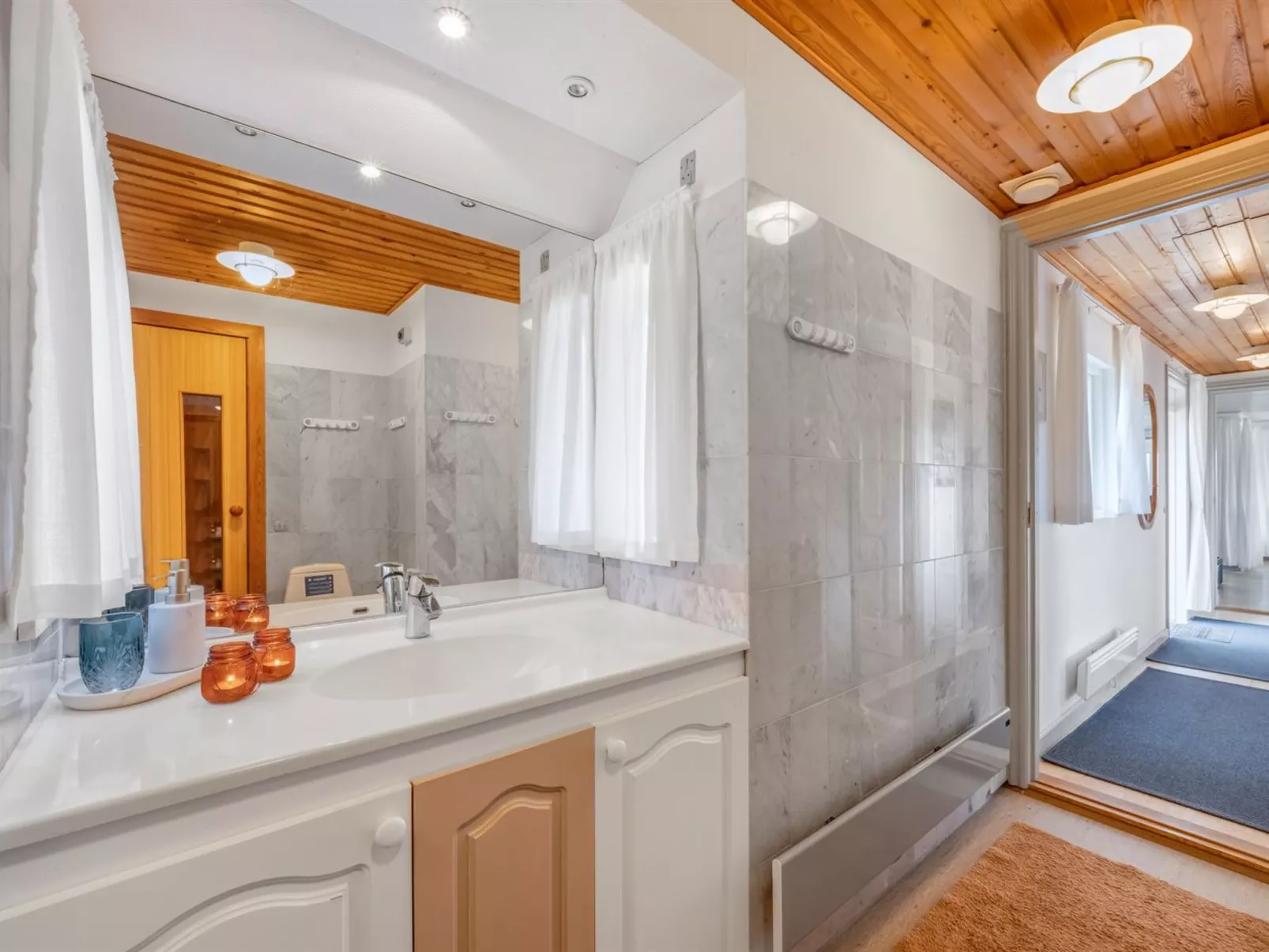 "Nicolaus" -  from the sea-Binnen