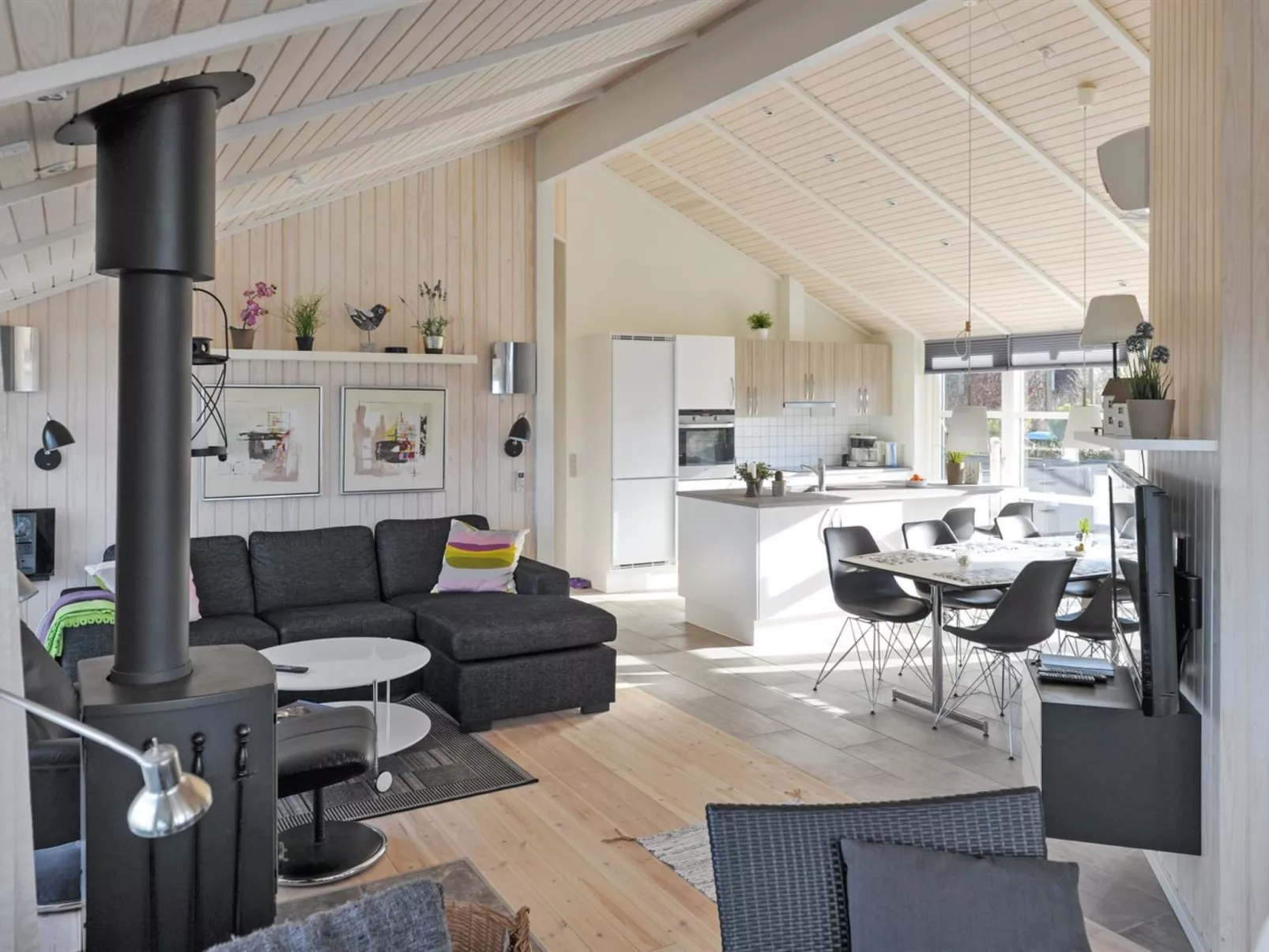 "Mathias" - 625m from the sea-Binnen