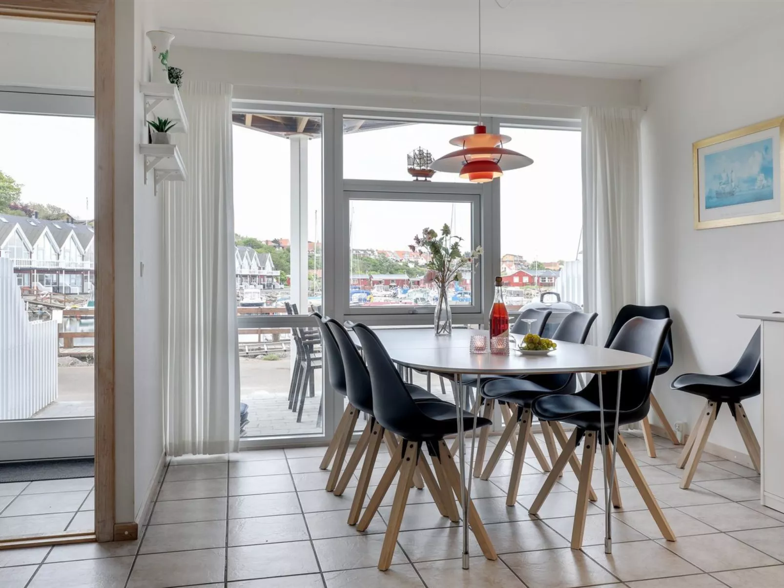 "Otis" - 10m from the sea-Binnen