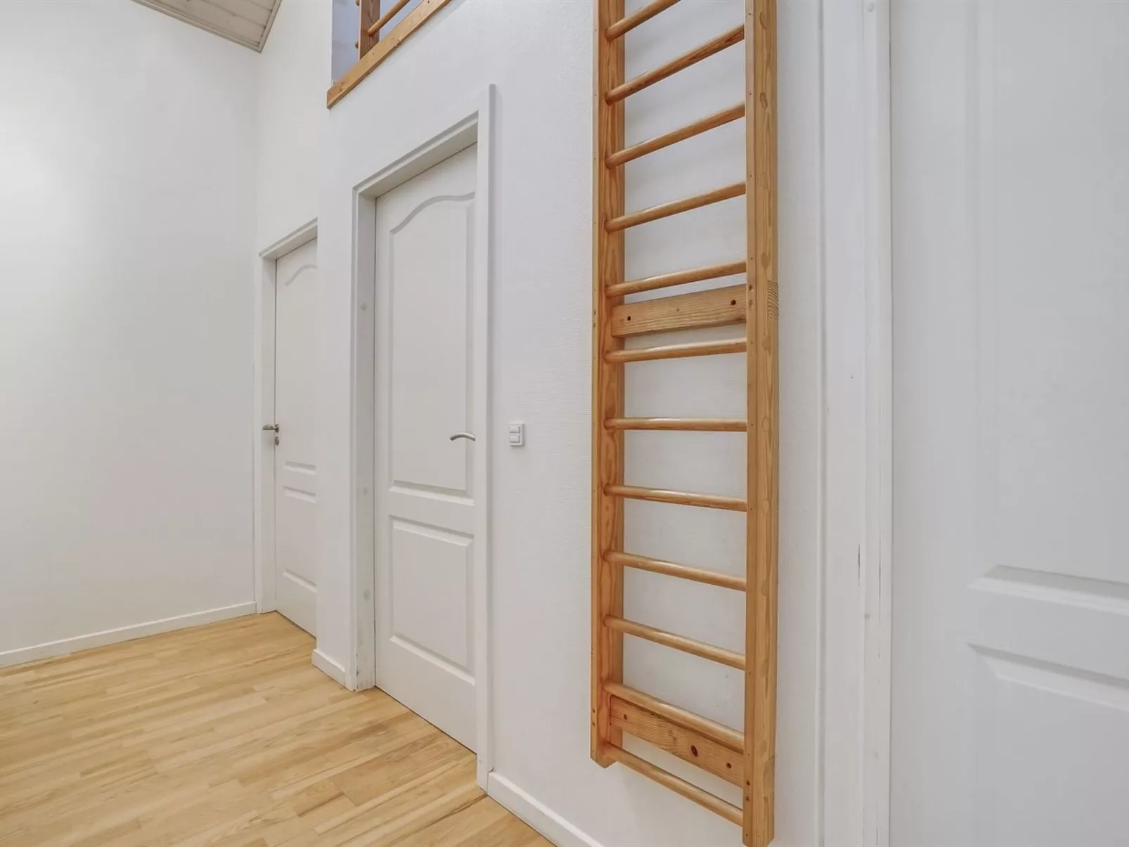 "Karstina" - 1km from the sea-Binnen