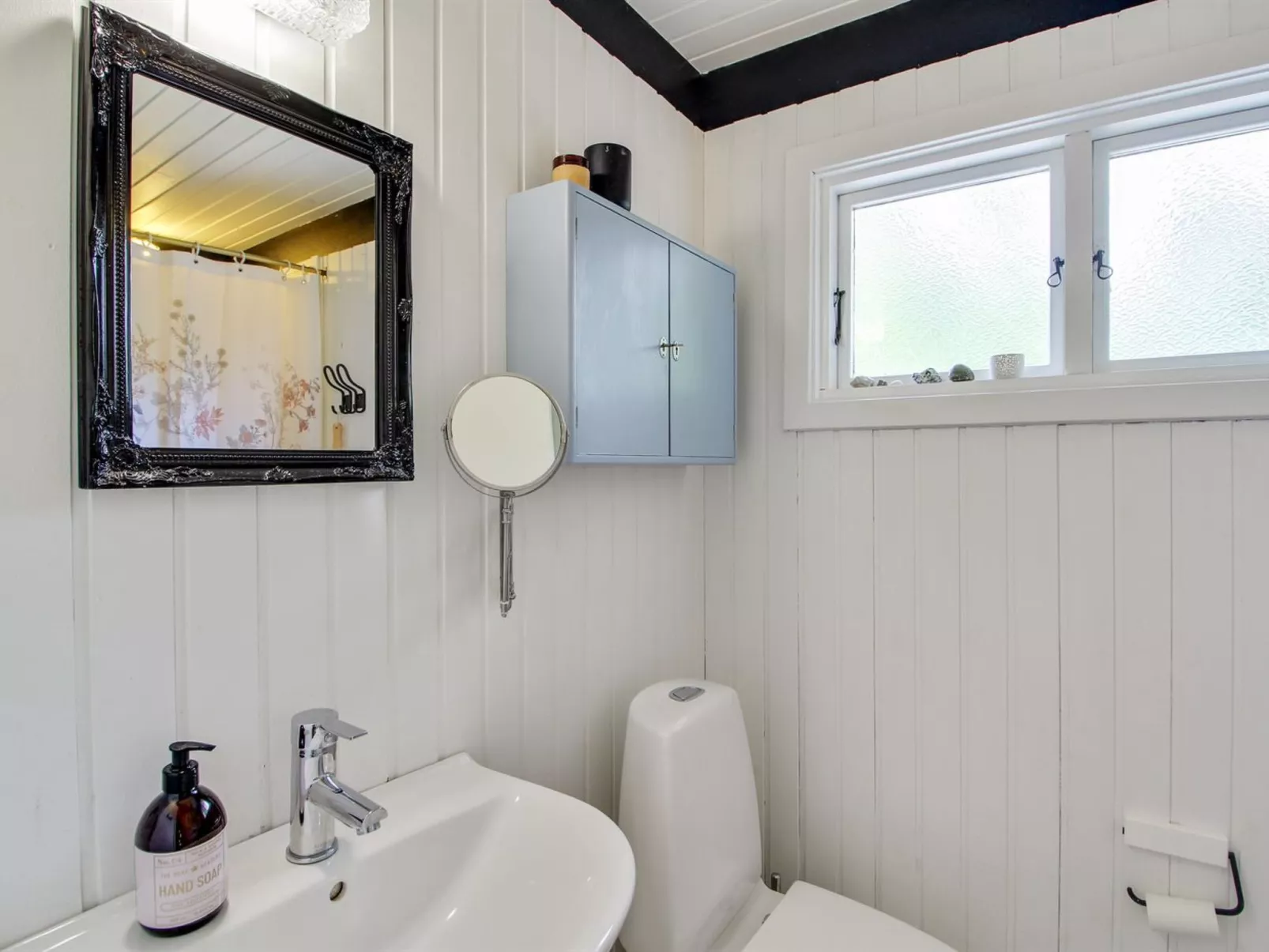 "Øllegård" - 250m from the sea-Binnen