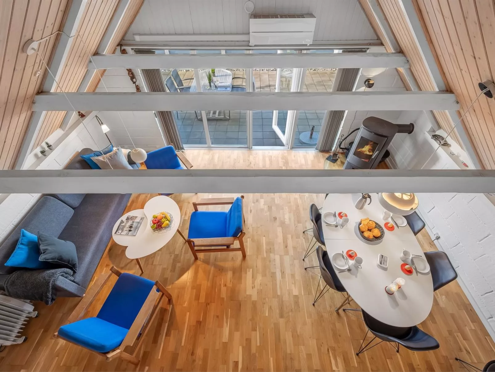 "Hemfrith" - 800m to the fjord-Binnen