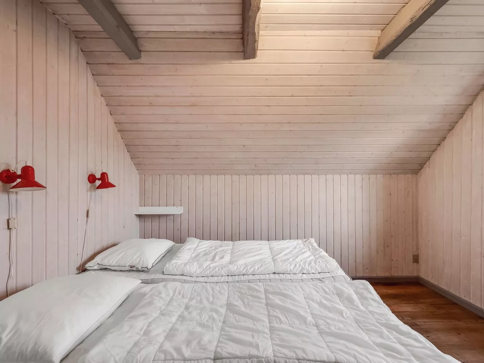 "Vangja" - 700m to the fjord-Binnen