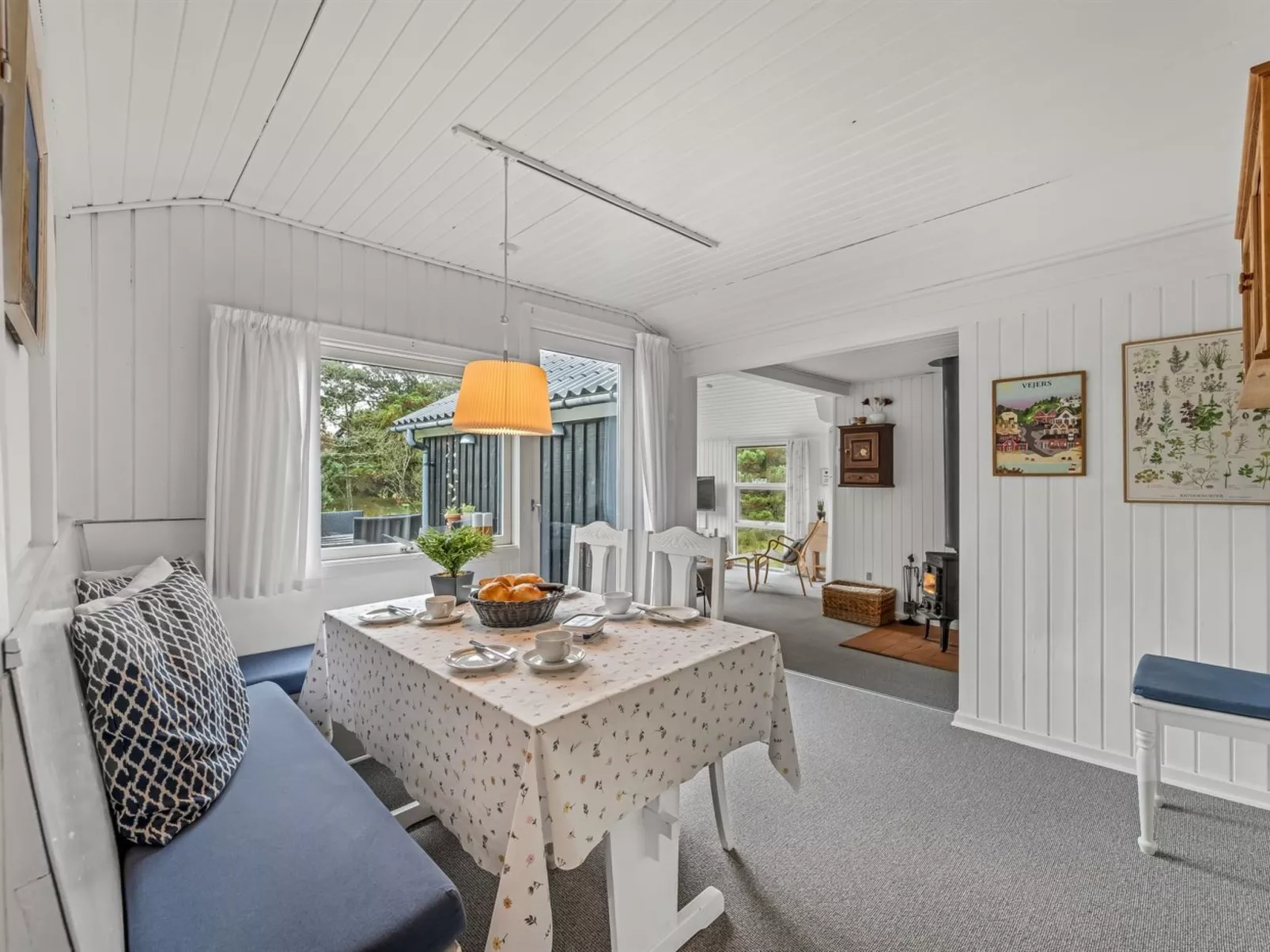 "Glady" - 500m from the sea-Binnen