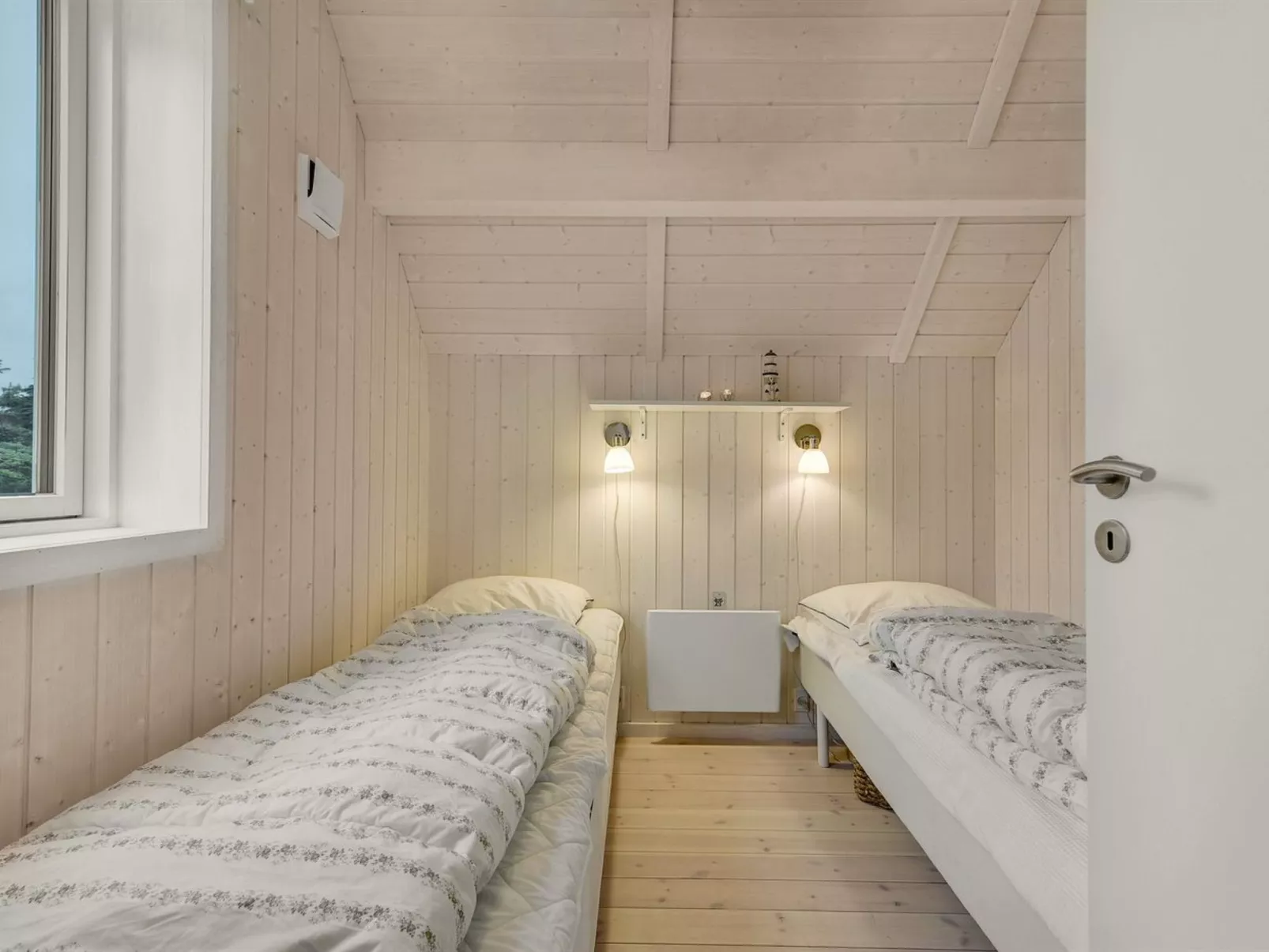 "Tinemarie" - 200m from the sea-Binnen