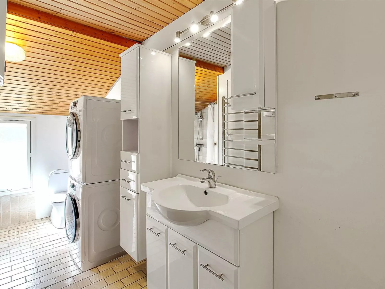 "Yardila" - 1.5km from the sea-Binnen