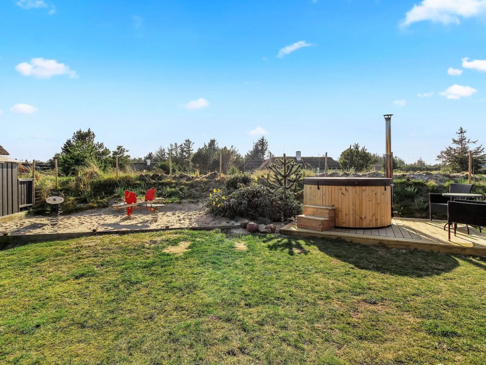 "Ansine" - 1.2km from the sea-Buiten