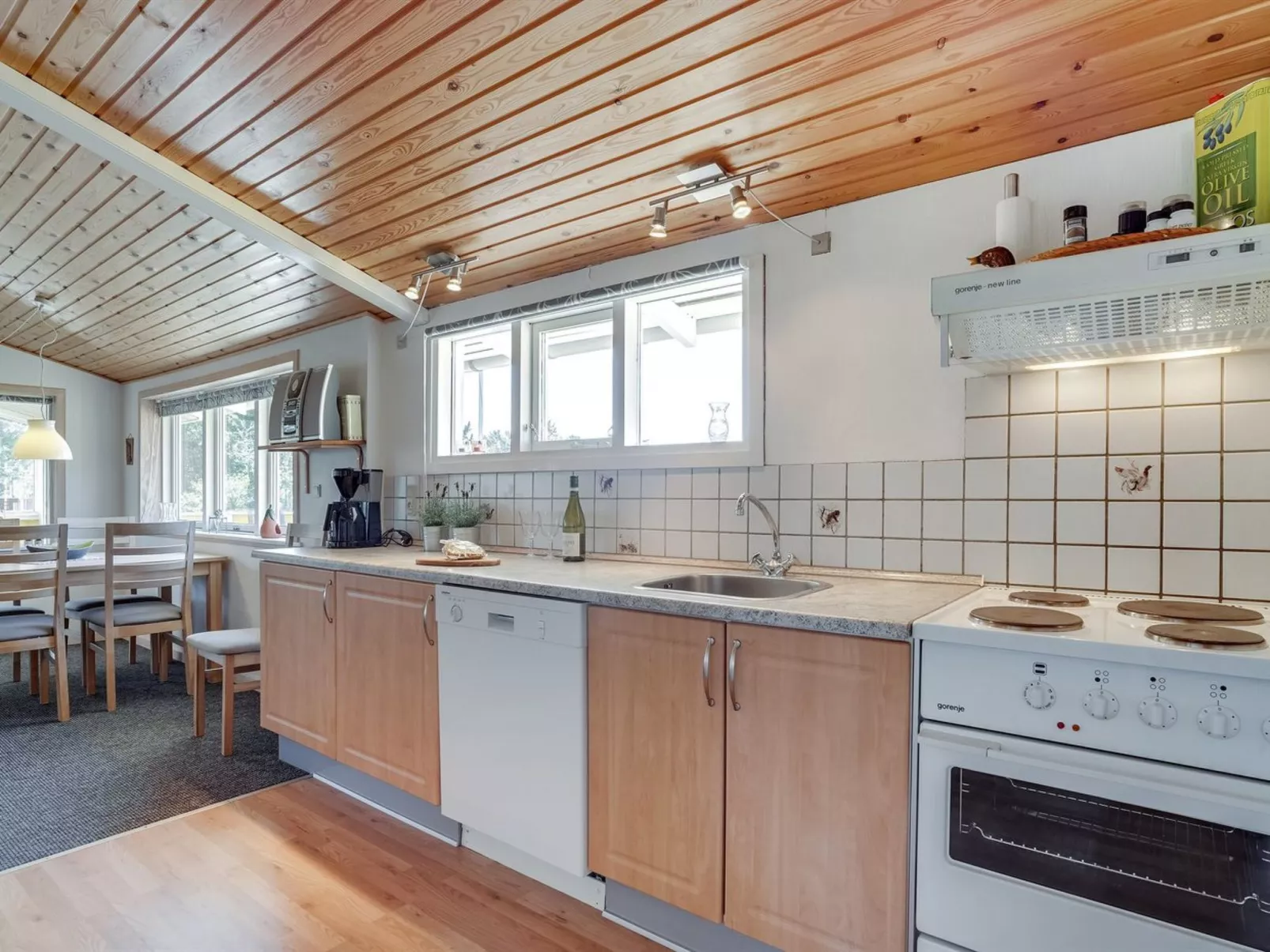 "Jeldrik" - 100m from the sea-Binnen