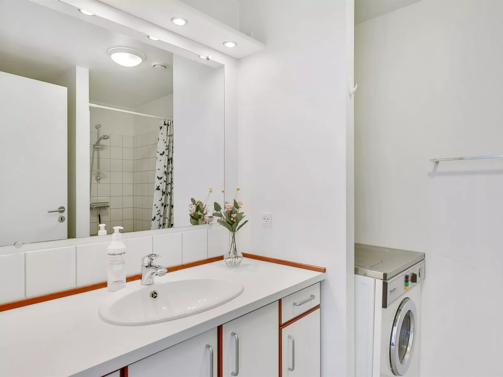 "Maja" - 100m from the sea-Binnen