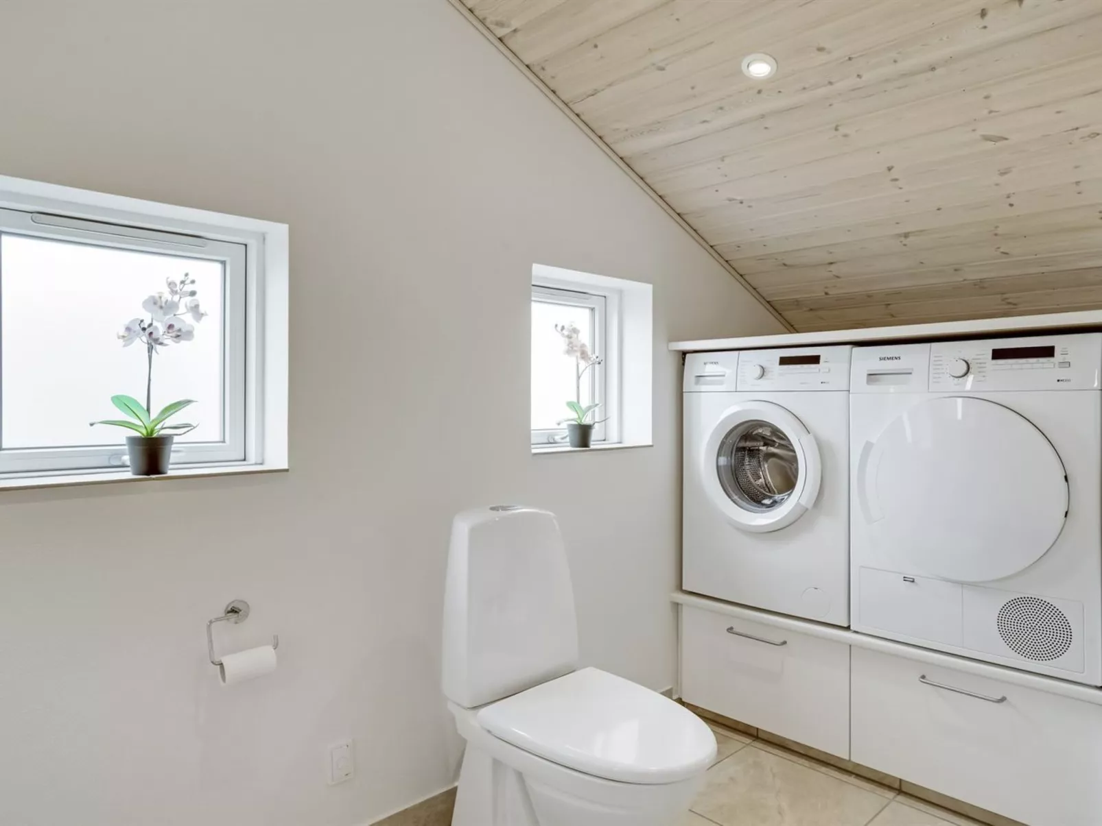 "Mavis" - 800m from the sea-Binnen