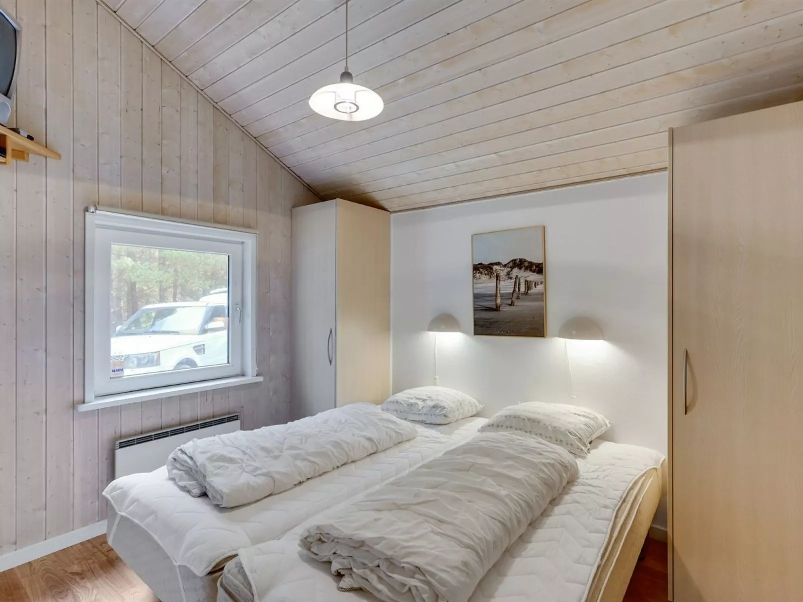 "Jul" - 900m from the sea-Binnen