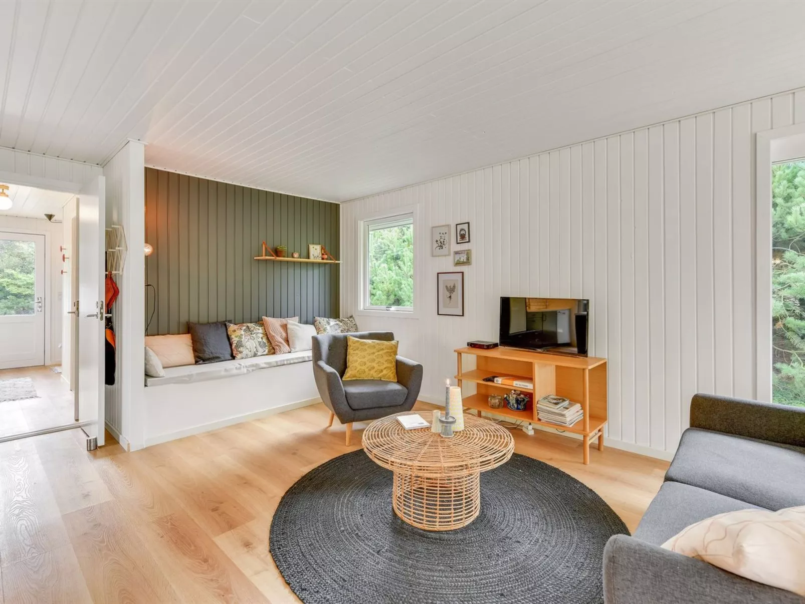 "Doreen" -  from the sea-Binnen