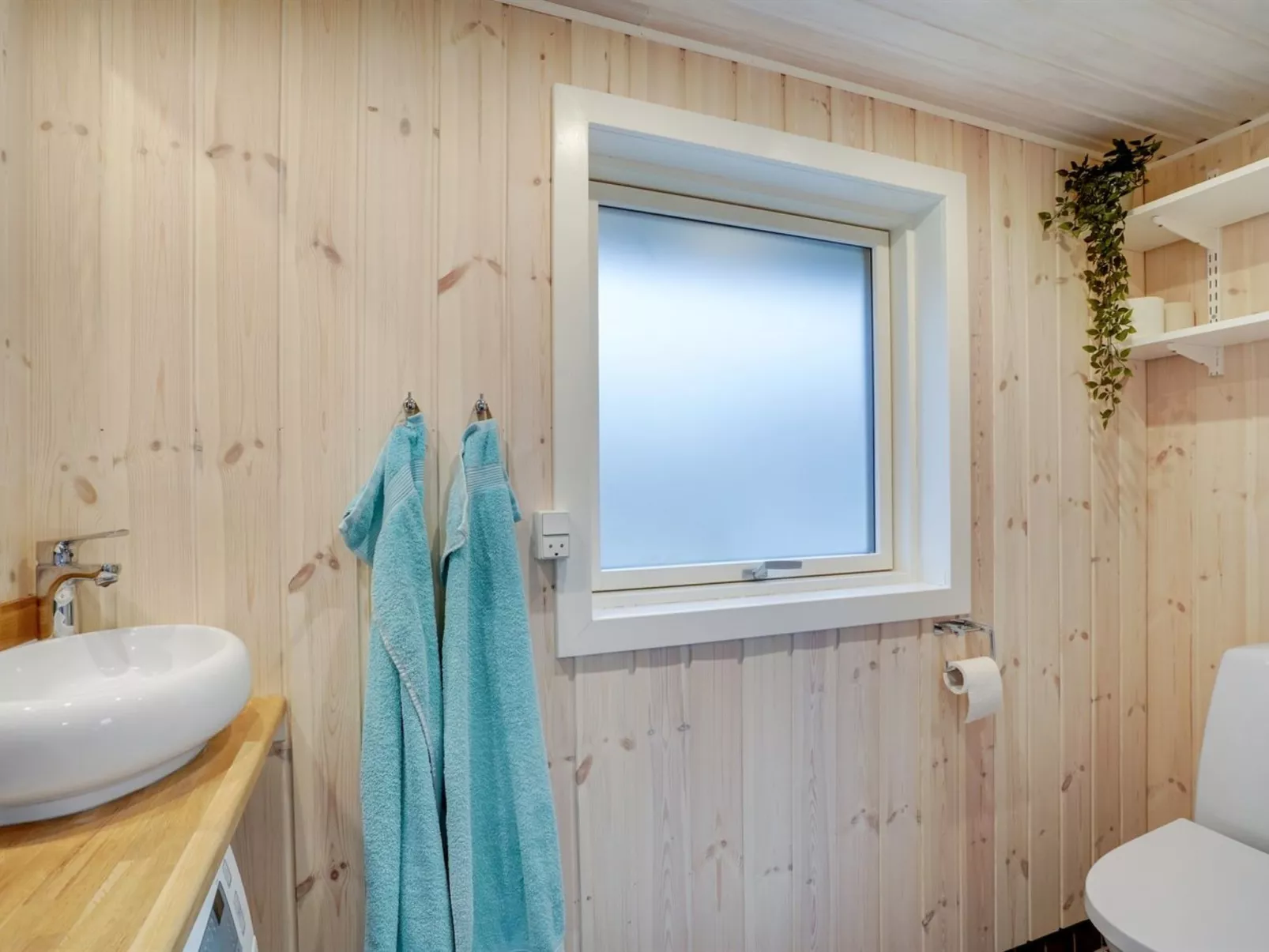 "Carelle" - 300m from the sea-Binnen