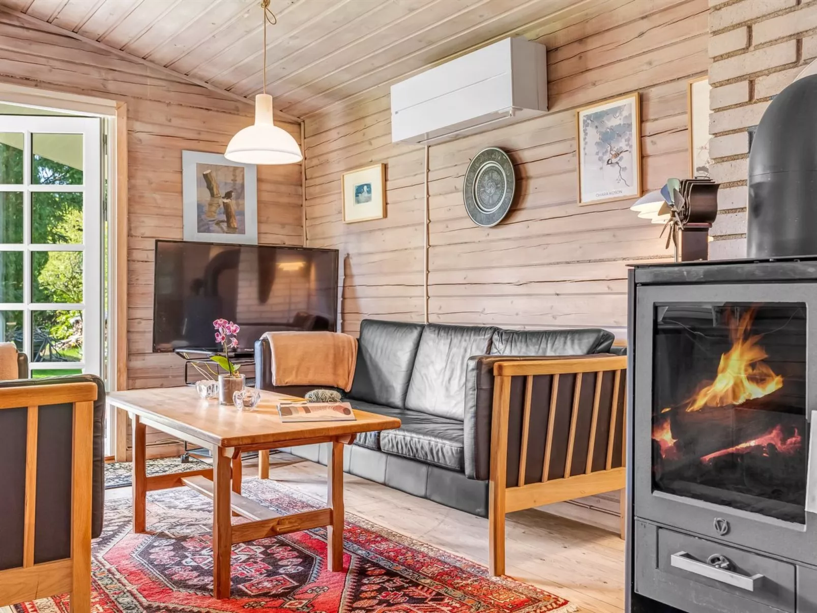 "Berit" - 700m from the sea-Binnen