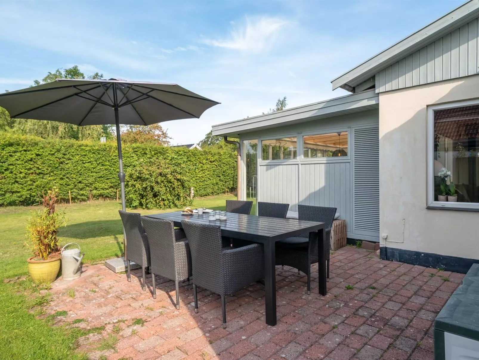 "Hattie" - 100m from the sea-Buiten