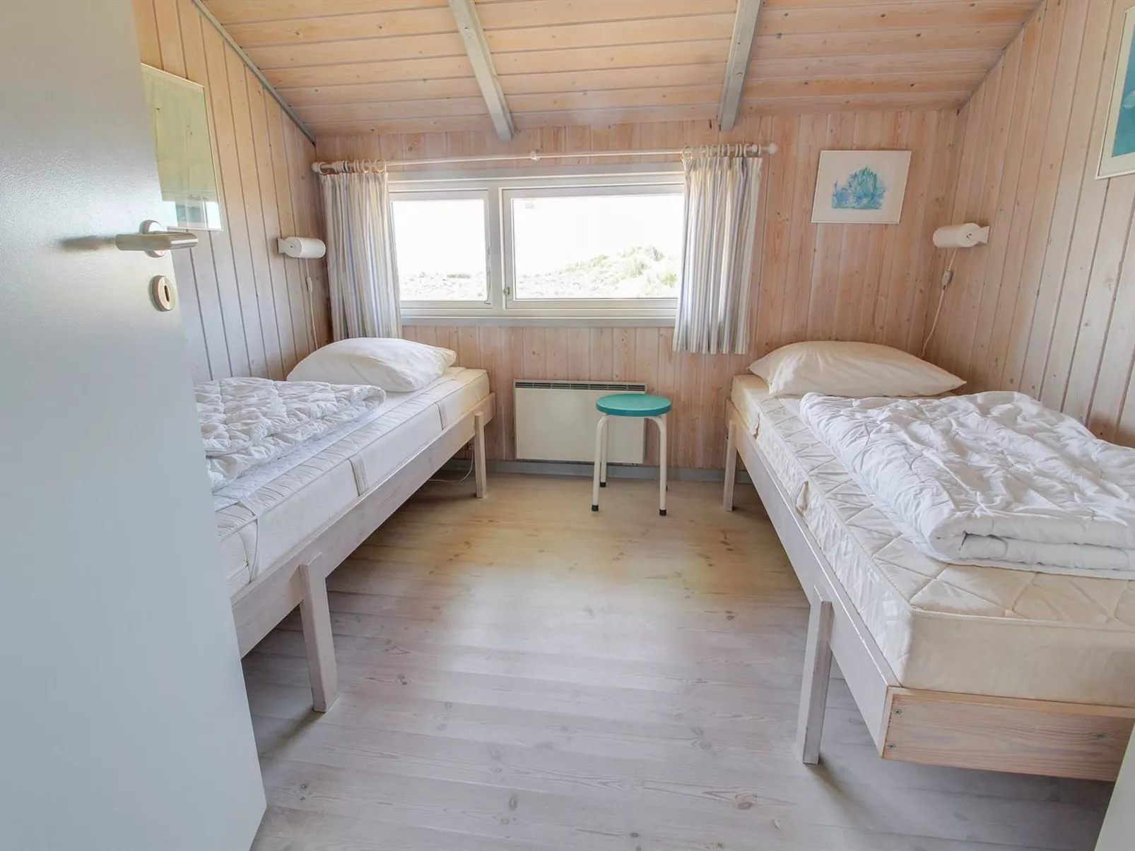 "Wikar" - 50m from the sea-Binnen