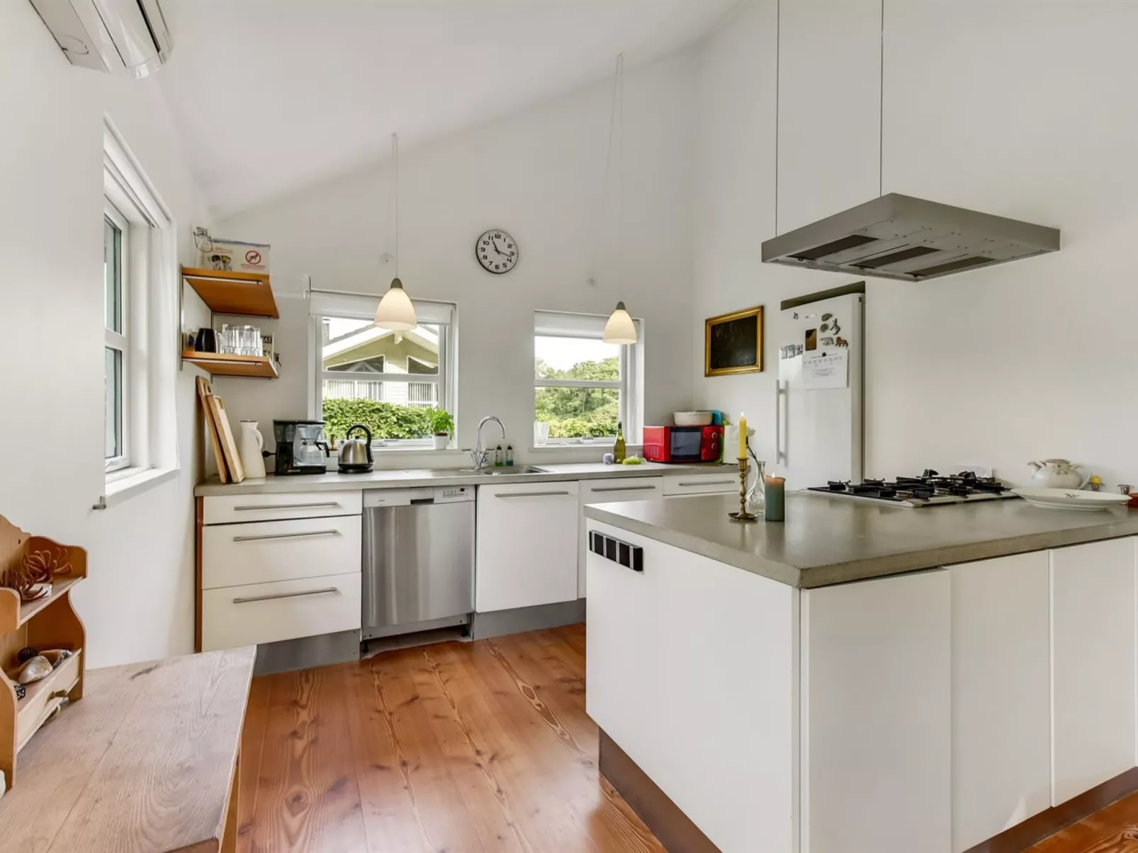 "Bjerund" - 250m from the sea-Binnen