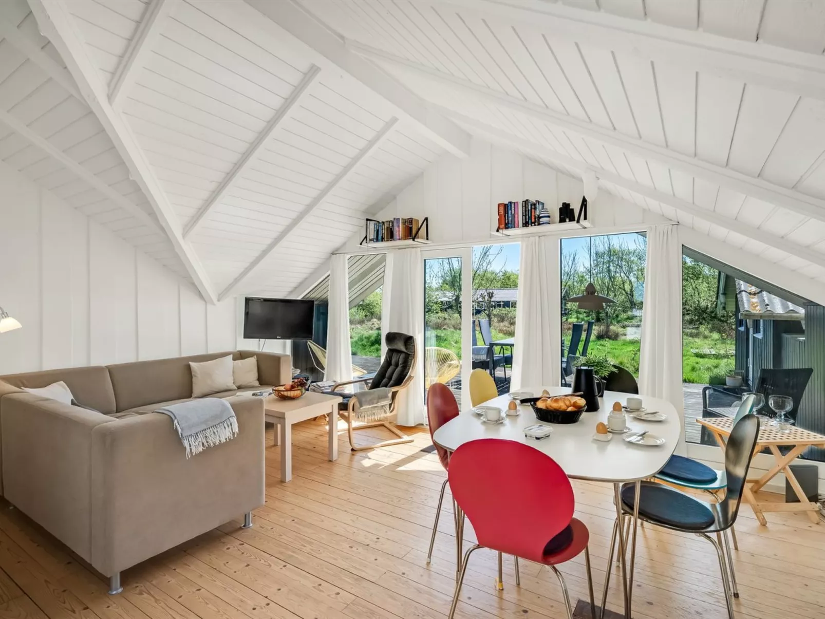 "Maxie" - 1.2km from the sea-Binnen