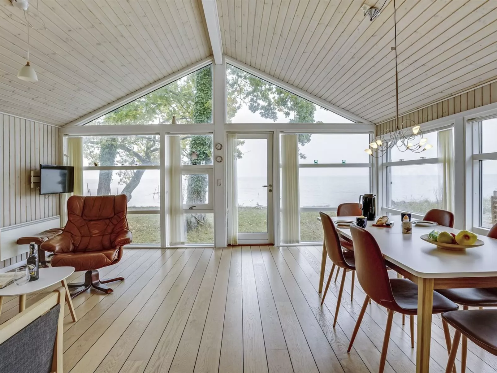 "Selja" - 15m from the sea-Binnen