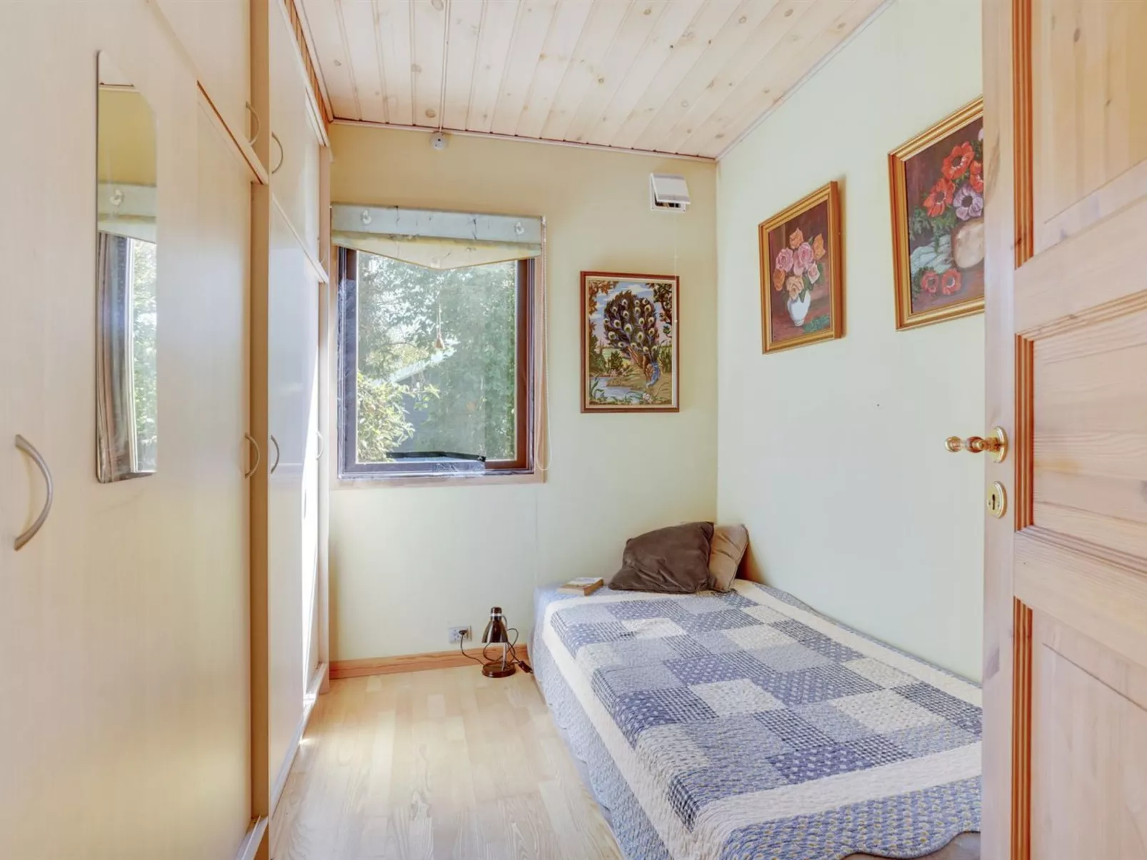 "Maelle" - 600m from the sea-Binnen