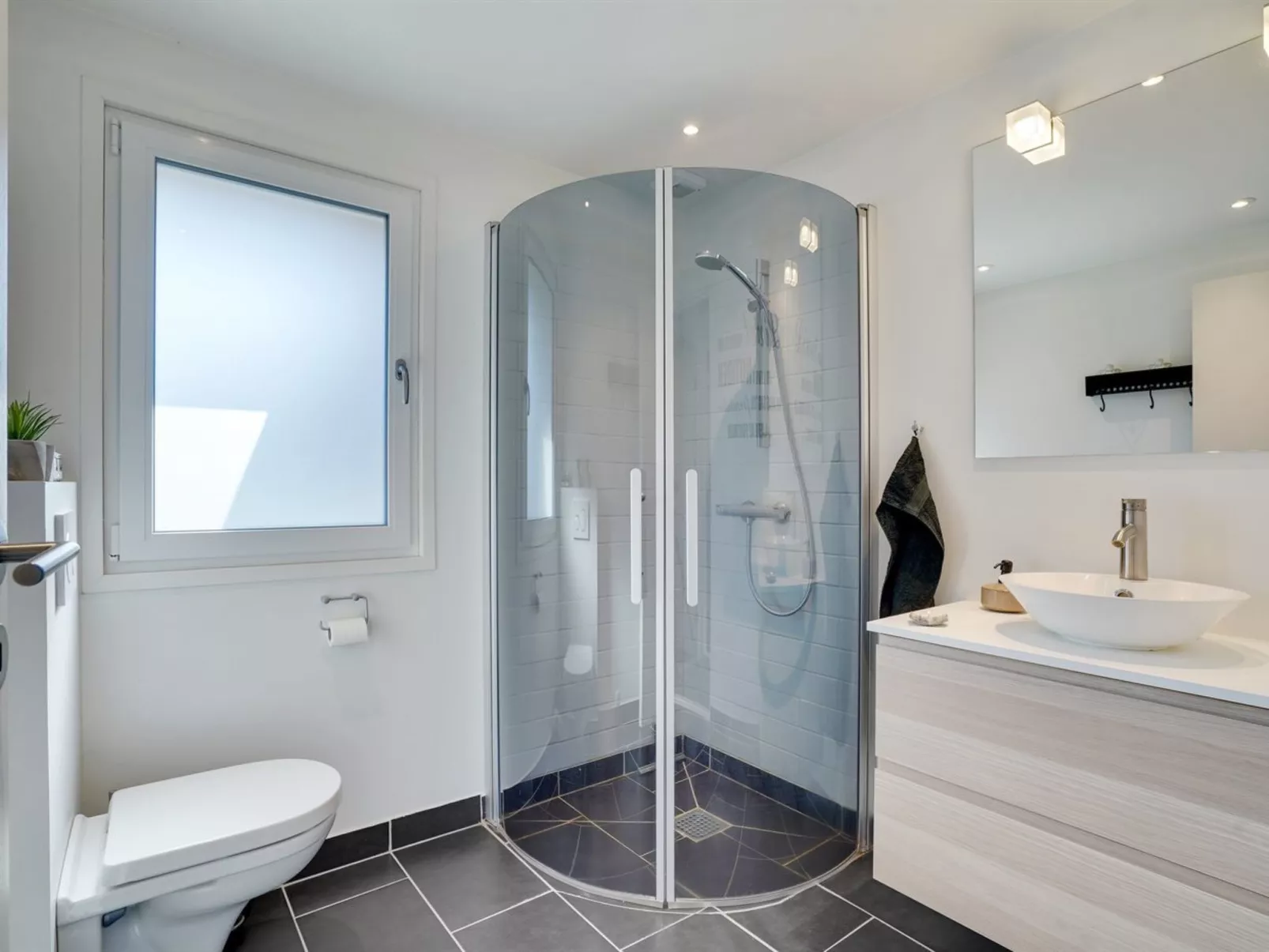 "Matilde" - 400m to the fjord-Binnen