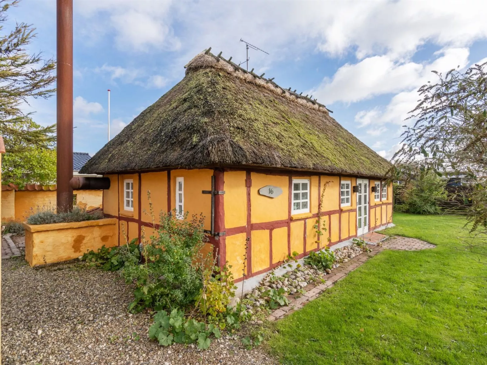 "Ethly" - 50m from the sea-Buiten