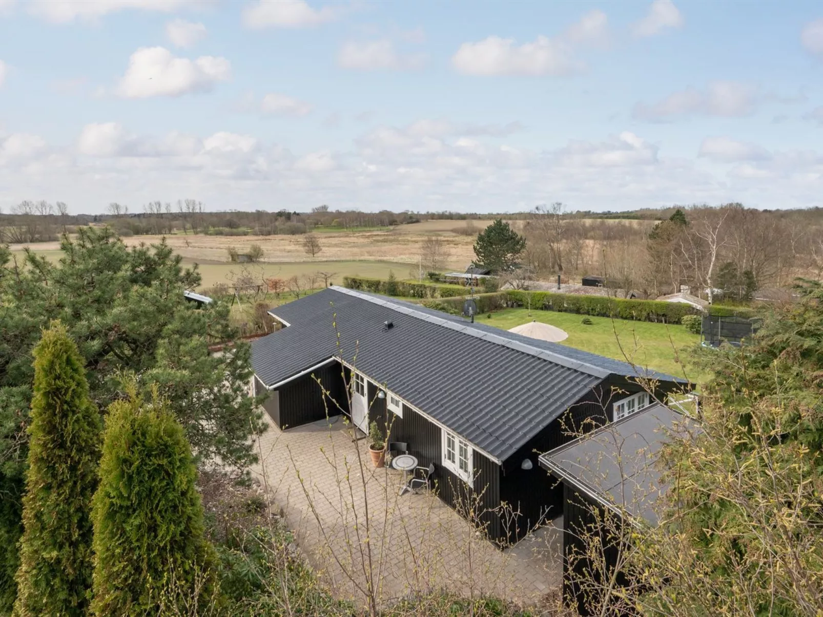 "Ylermi" - 1.5km from the sea-Buiten