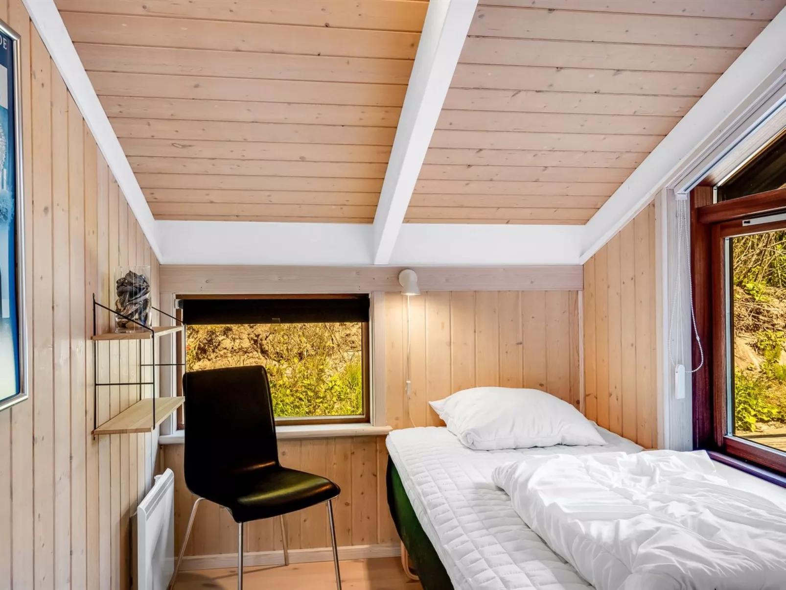 "Paulette" - 450m from the sea-Binnen