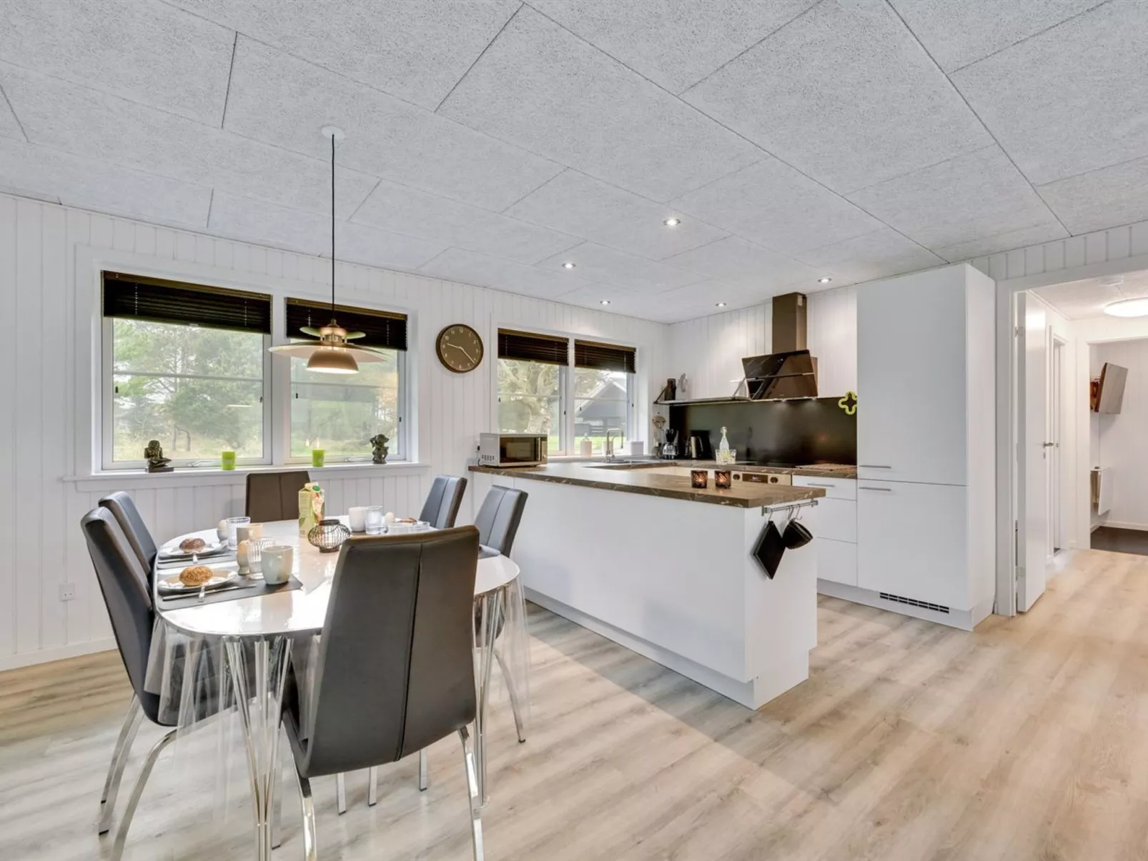 "Øn" -  from the sea-Binnen