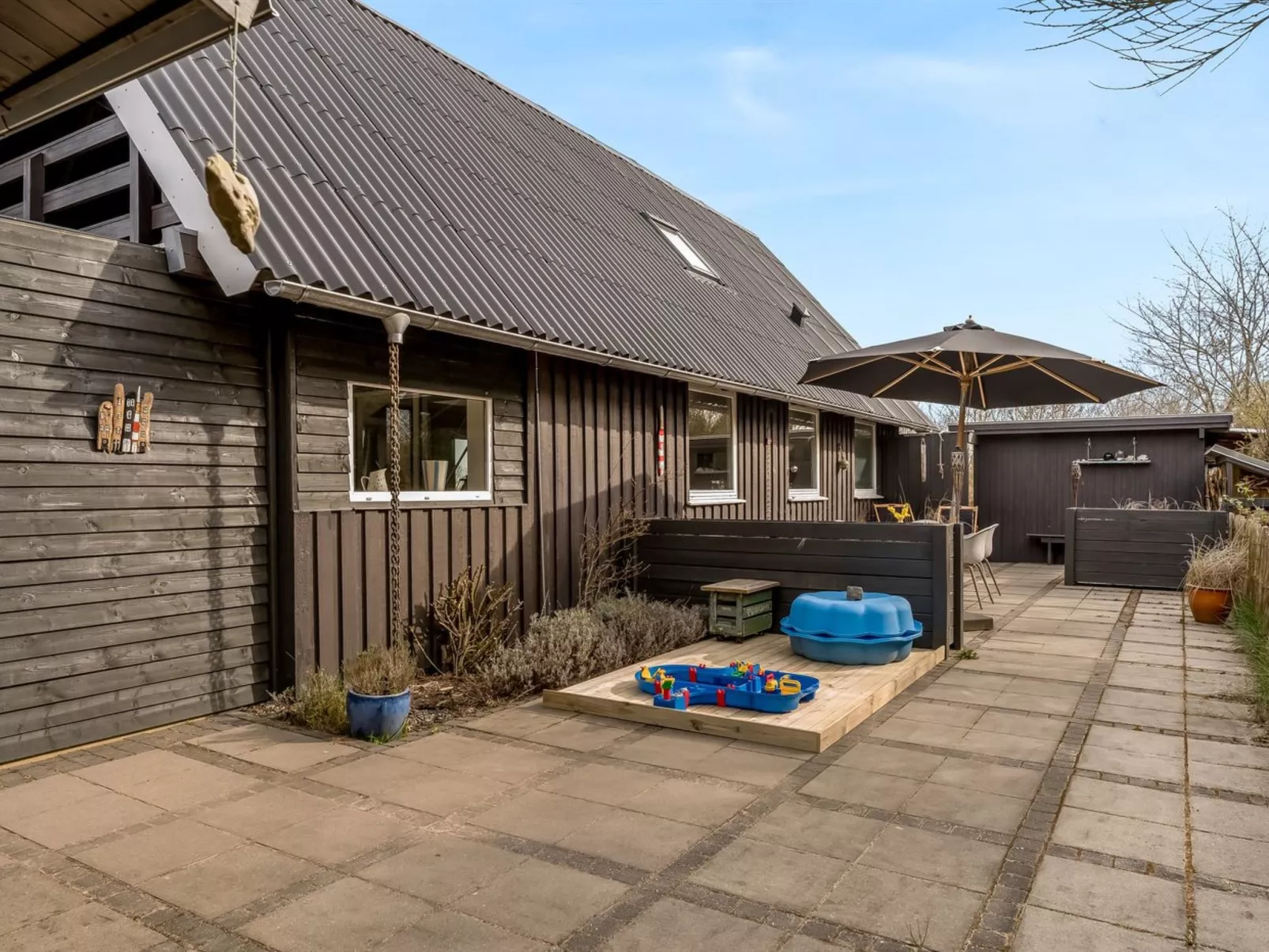 "Thyra" - 500m to the fjord-Buiten