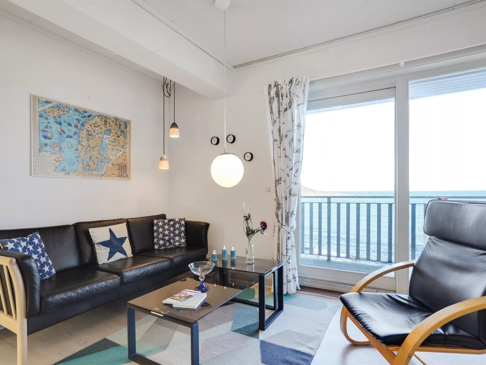 "Ramona" - 10m from the sea-Binnen