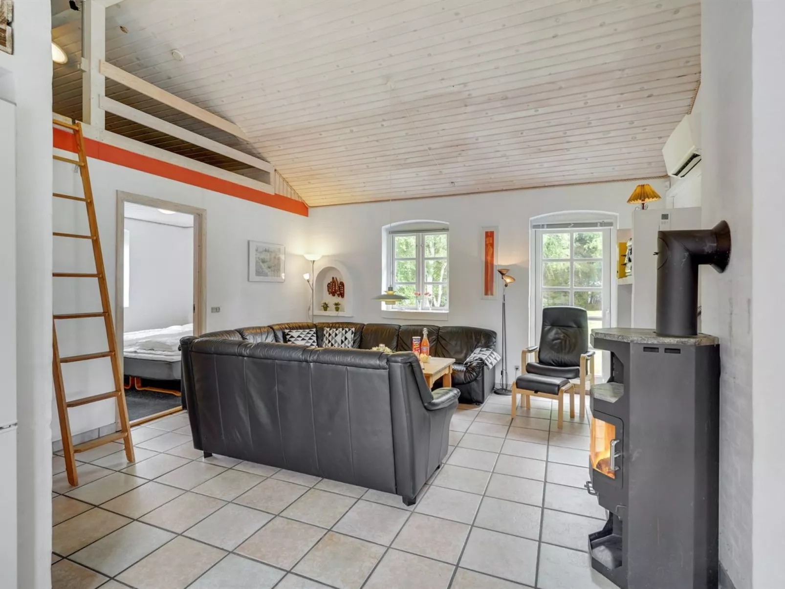 "Kalotta" - 3.2km from the sea-Binnen