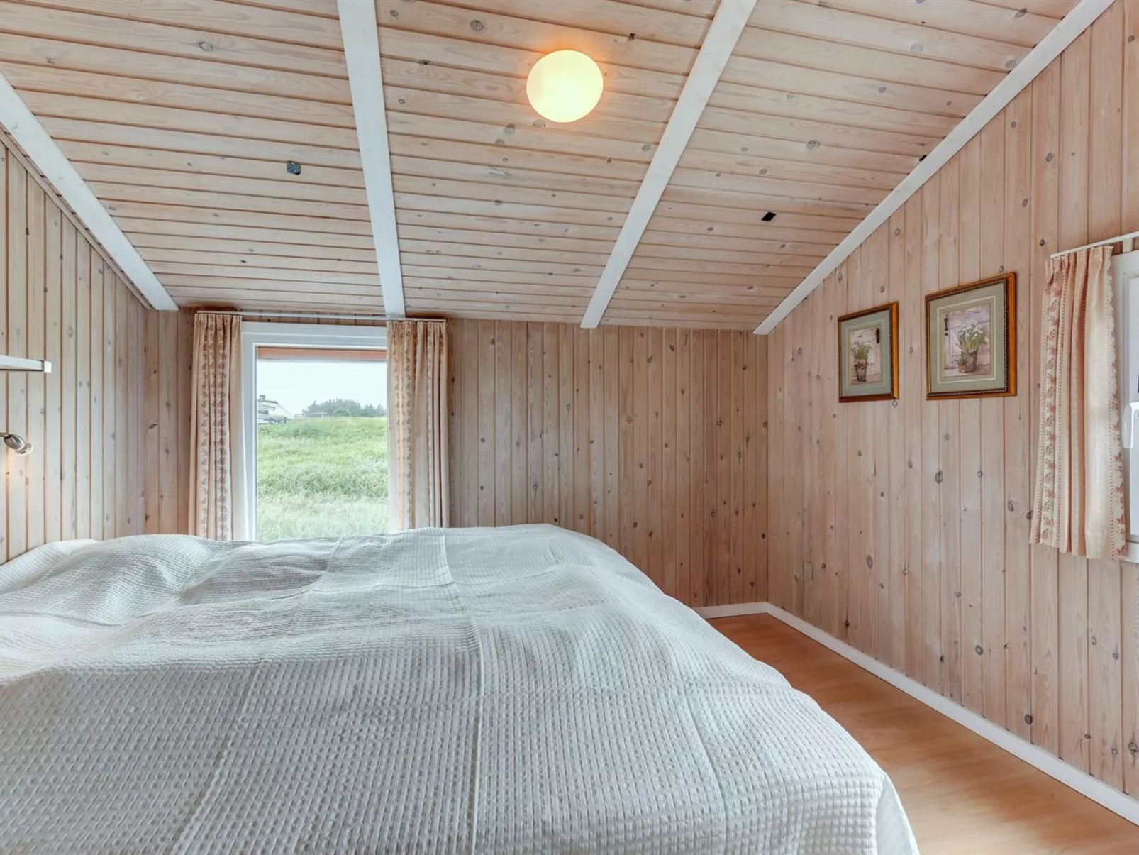 "Mogens" -  from the sea-Binnen