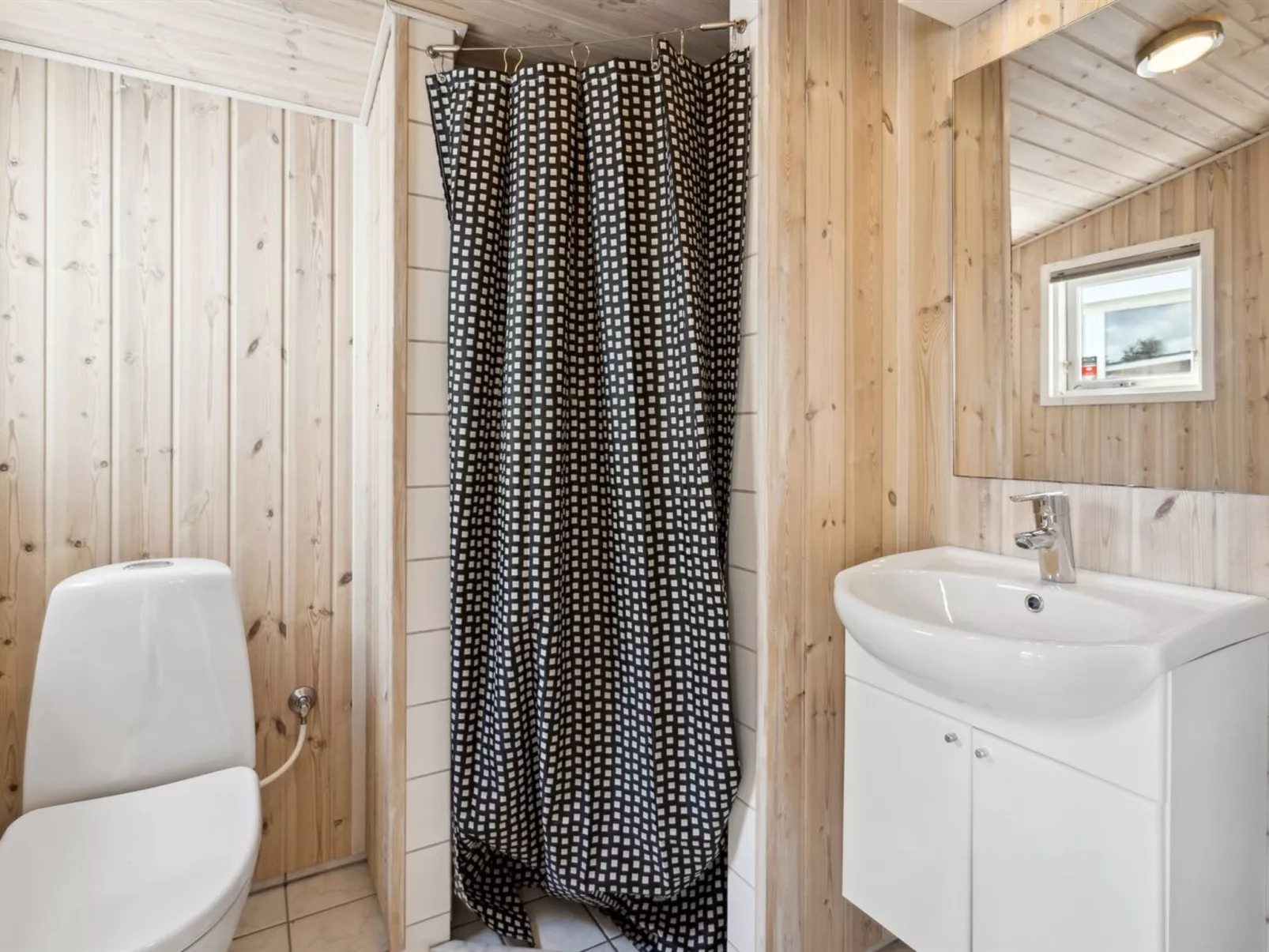 "Mena" - 200m from the sea-Binnen