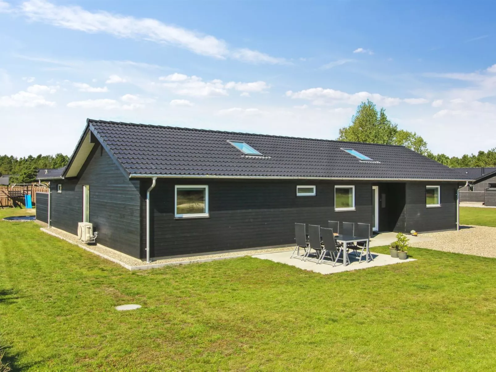 "Anuk" - 2.3km from the sea-Buiten