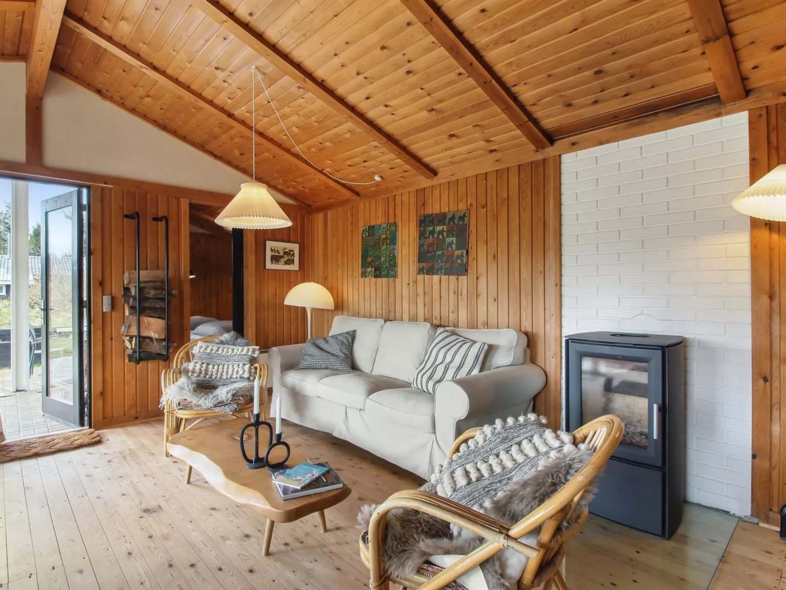 "Nestori" - 950m from the sea-Binnen