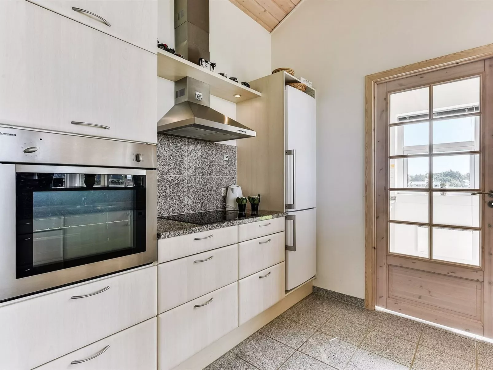 "Alboldus" - 250m to the fjord-Binnen