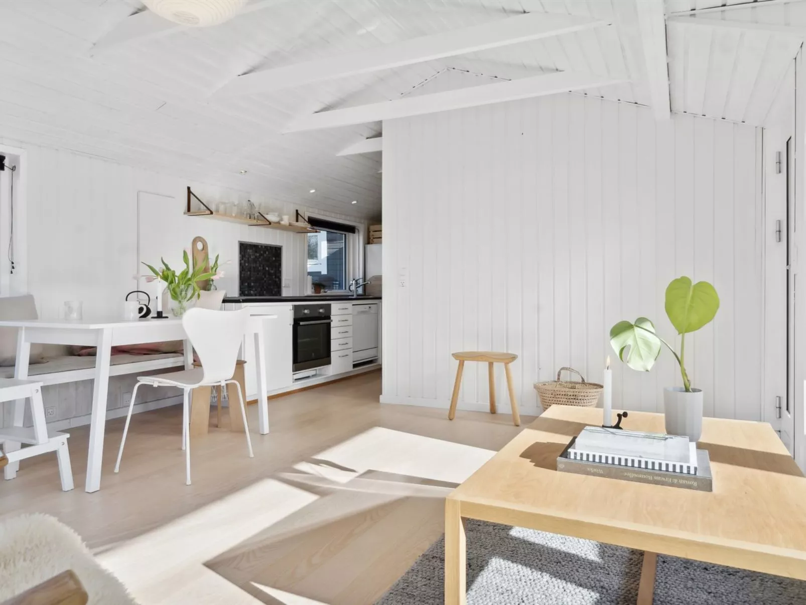 "Lelle" - 350m from the sea-Binnen