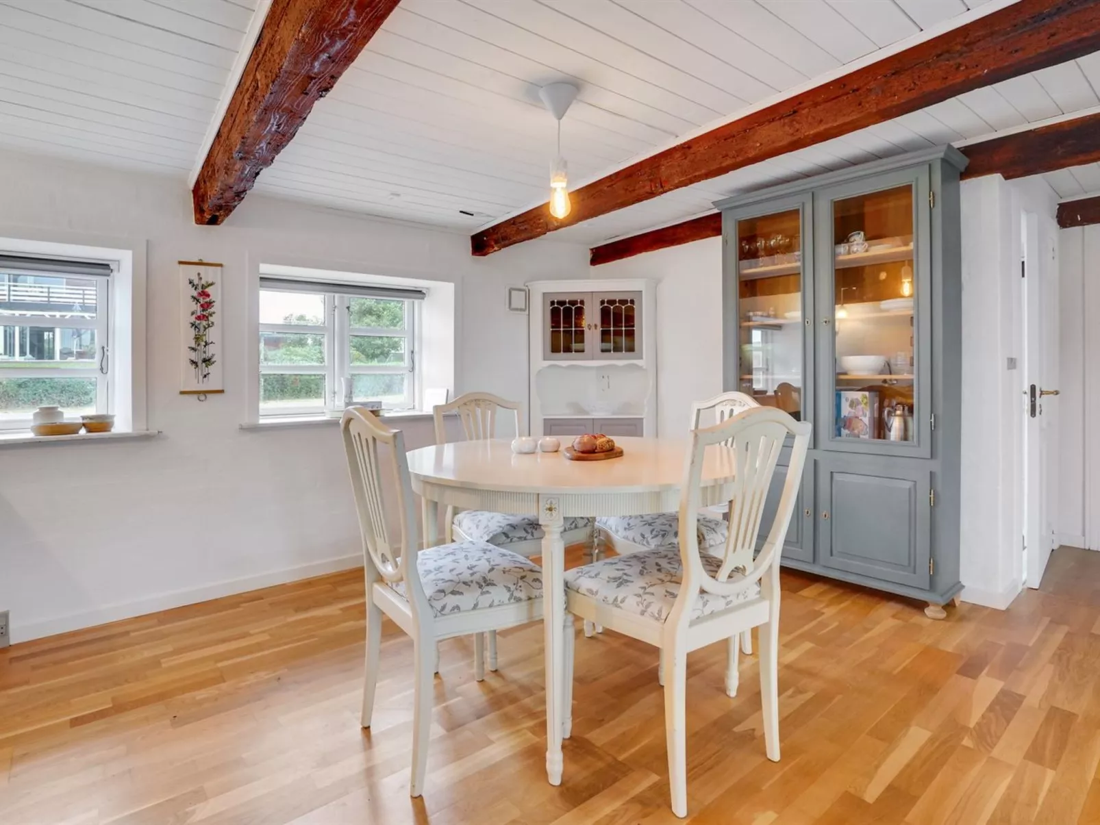 "Miko" - 19km from the sea-Binnen