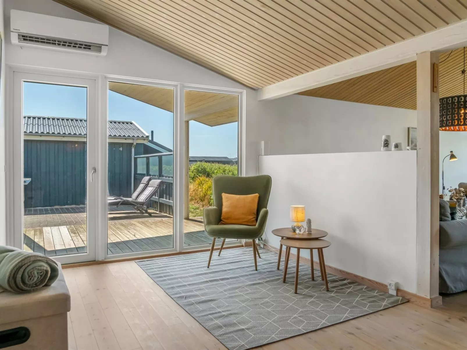 "Hilka" - 75m from the sea-Binnen