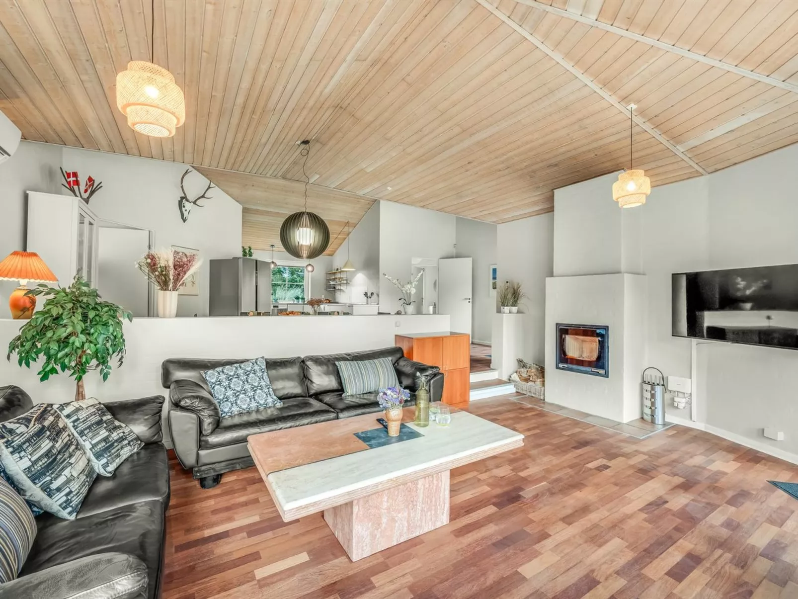 "Ingmund" - 2km from the sea-Binnen