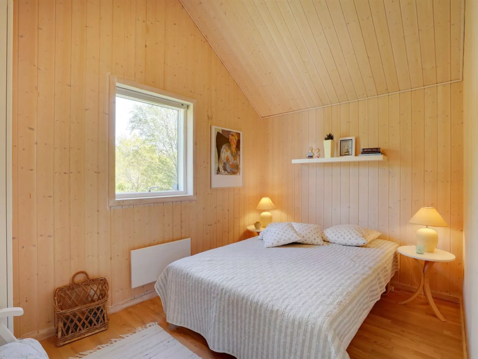 "Eireen" - 600m to the fjord-Binnen