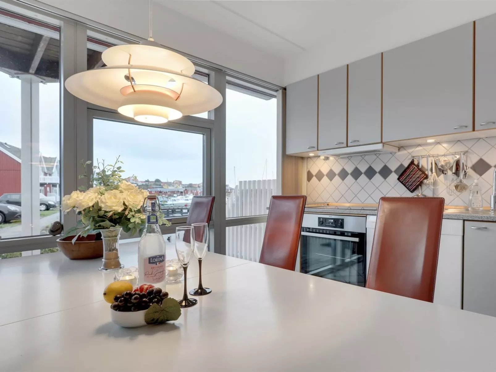 "Armela" - 10m from the sea-Binnen