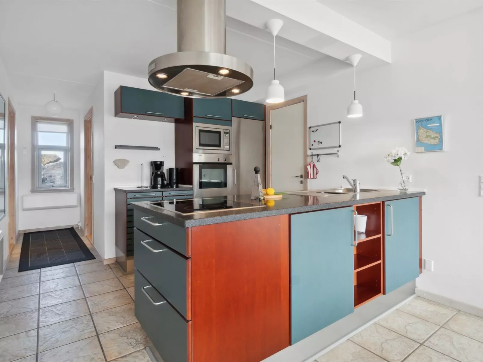 "Fridhild" - 10m from the sea-Binnen