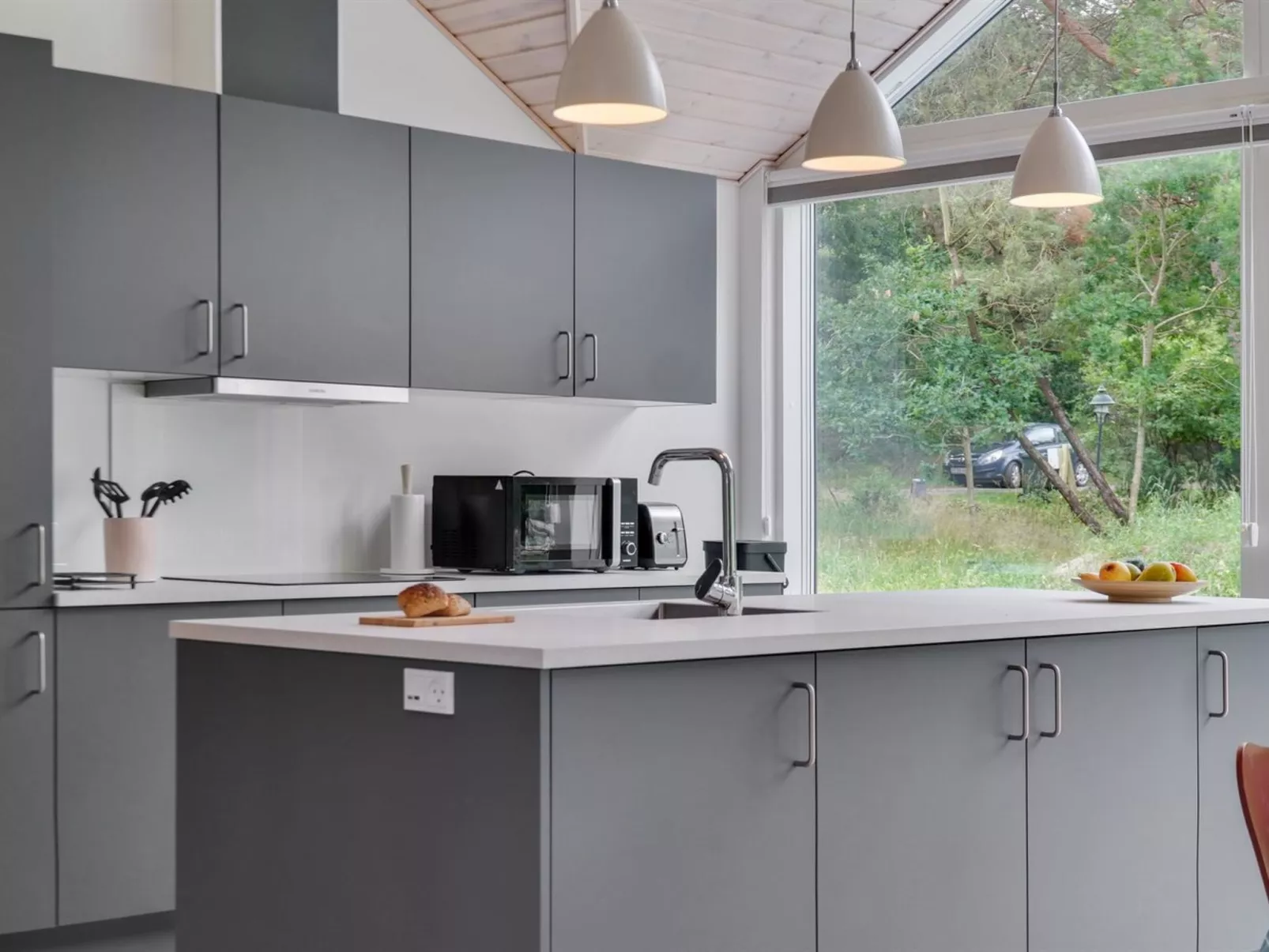 "Ella" - 1.2km to the fjord-Binnen